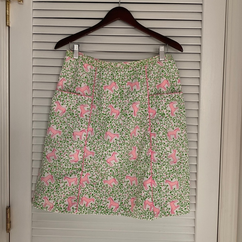 VTG. The Vested Gentress Hand-screen Print. Pink Horses with green vines. Small